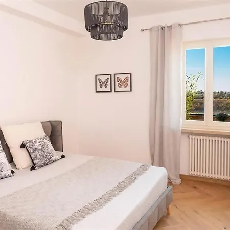 Destiny 5 Apartament